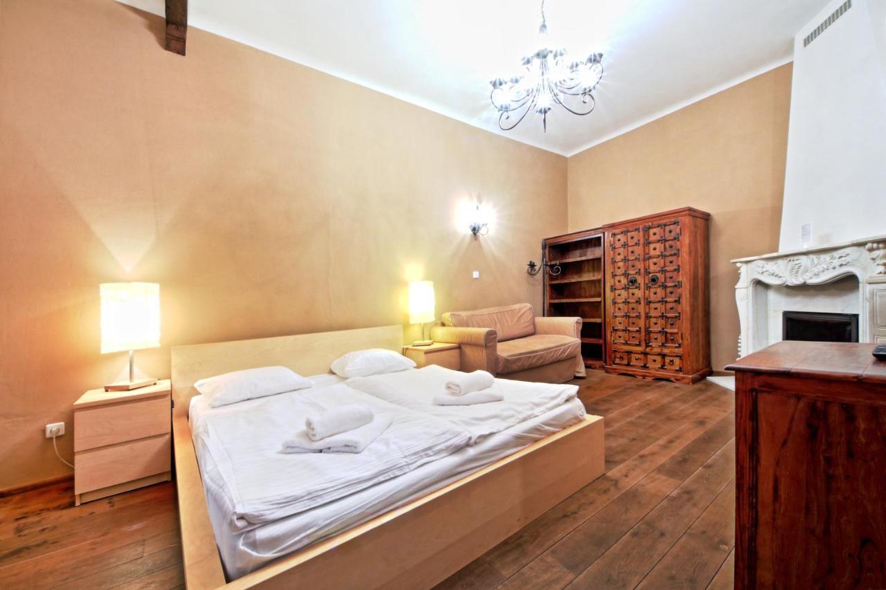 Rose Antique Apartment Praga Exterior foto